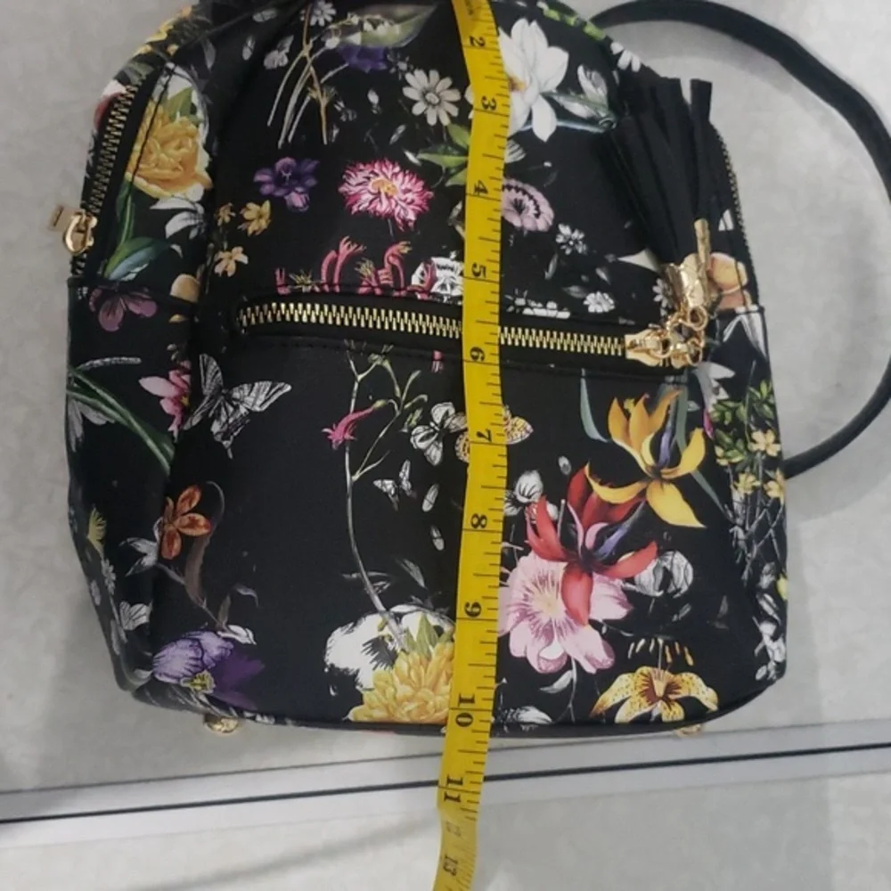 Mini backpack butterfly and flower design‎